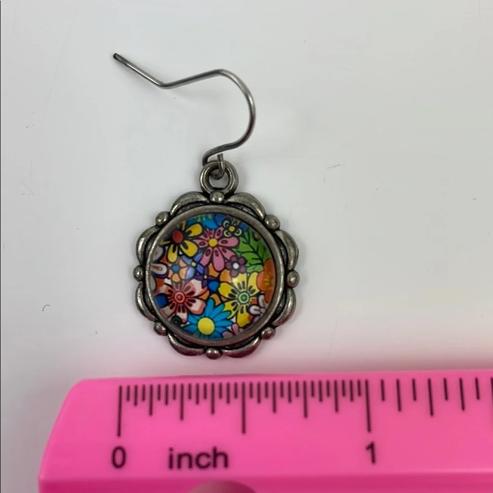 Vintage Groovy Dangle Flower Earrings